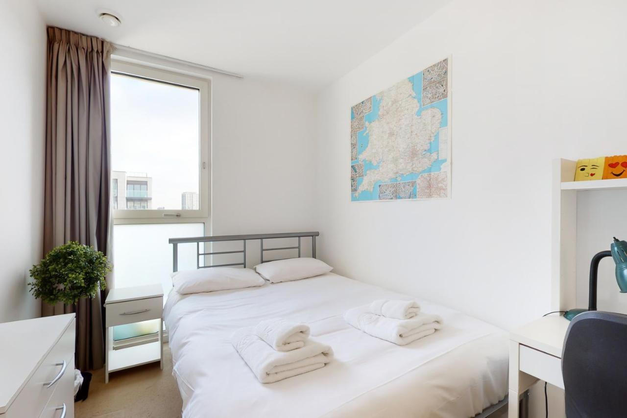 Lovely 2 Bedroom Flat With Balcony In Stratford London Luaran gambar